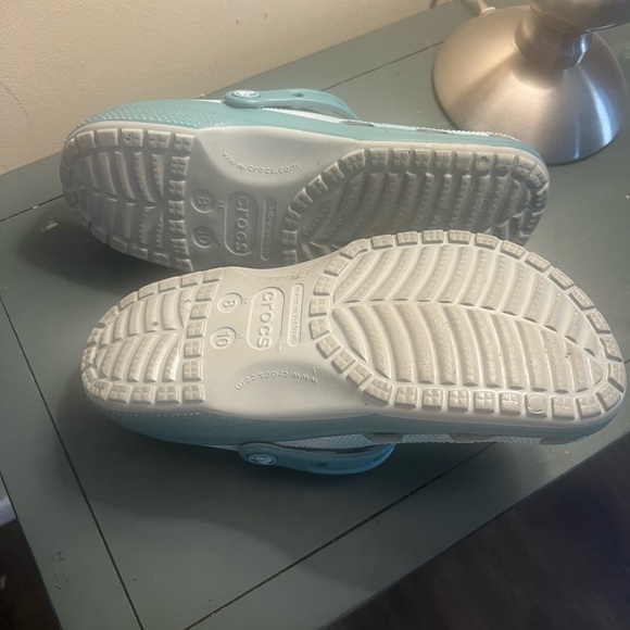 Crocs adult Disney Light Blue Clogs size 8 - Picture 5 of 8